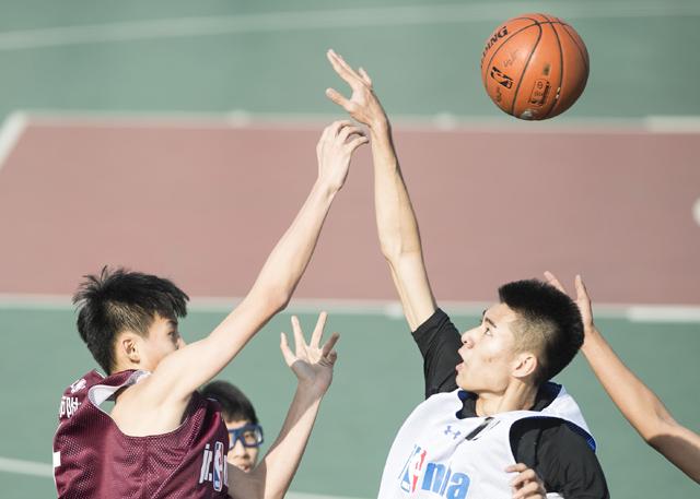 年轻女演员