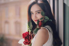 娱乐圈吃瓜文推荐女主,揭秘当红小花旦的幕后故事