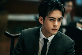 王锵娱乐吃瓜,从新人到话题焦点