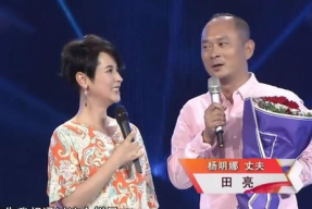 娱乐吃瓜君选秀明星,娱乐吃瓜君带你揭秘娱乐圈的璀璨星途