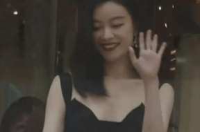 女主直播吃娱乐圈瓜,女主揭秘娱乐圈幕后真相