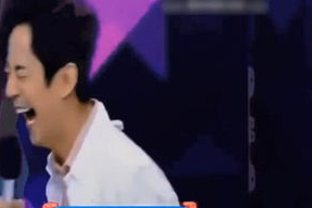 娱乐吃瓜酱男生独处,揭秘吃瓜酱男生的网络生活与个性风采”