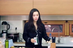 吃瓜阿姨侃娱乐,揭秘热点事件背后的故事