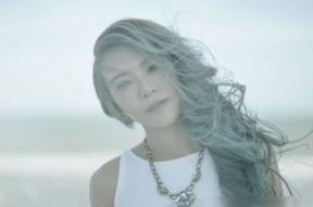 娱乐吃瓜女艺人定位歌手,娱乐界吃瓜女艺人跨界变身魅力歌手